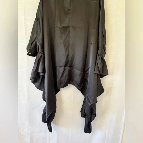 Wishing Waves Butterfly Blouse - Picture 10 of 11